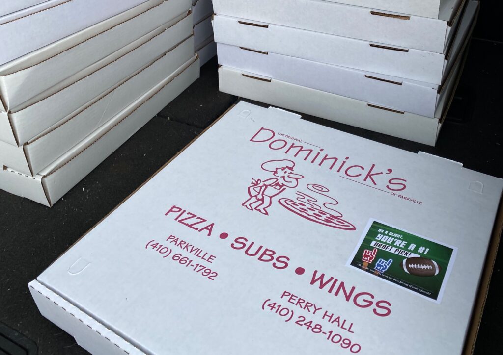 Super Bowl Pizza Event, pizzas from Dominick's