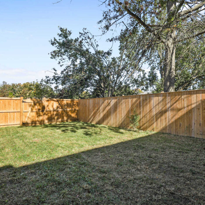 440 Kentmore Terrace, fully fenced with privacy fence